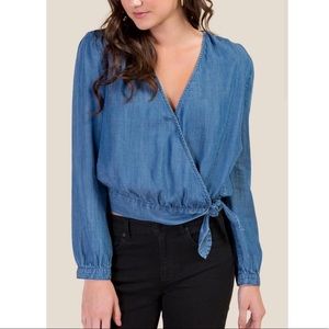 NWT Francesca’s Wrap Top